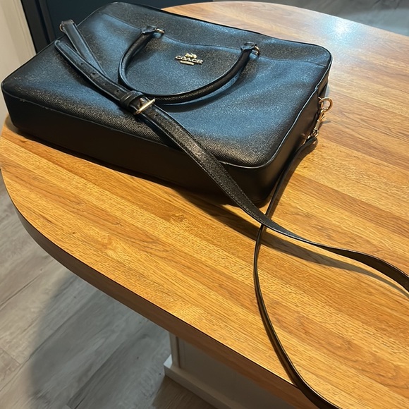 Black Coach Laptop Bag. Excellent condition. Fits 17 inch laptop. Adjust strap - Picture 3 of 3